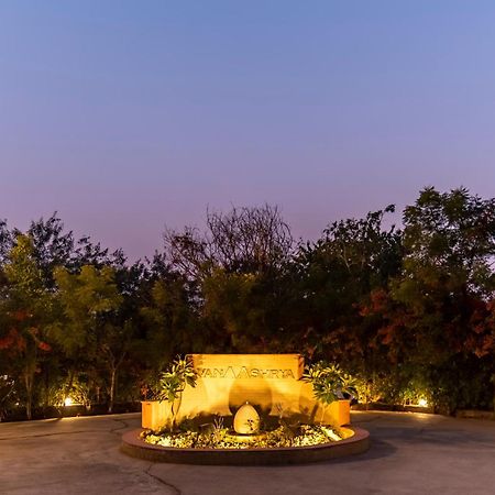 Vanaashrya Resort And Spa Sariska Tehla Buitenkant foto