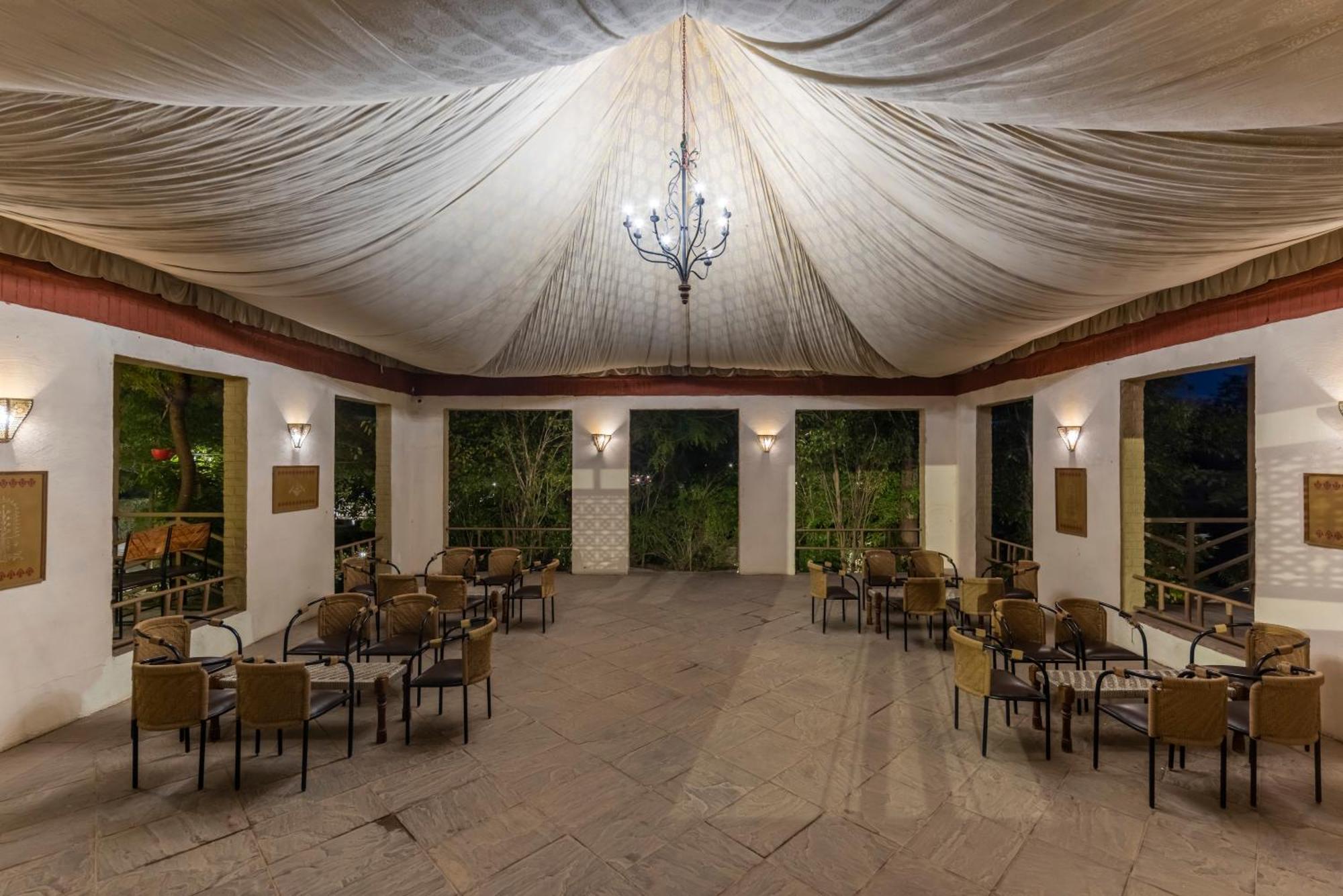 Vanaashrya Resort And Spa Sariska Tehla Buitenkant foto