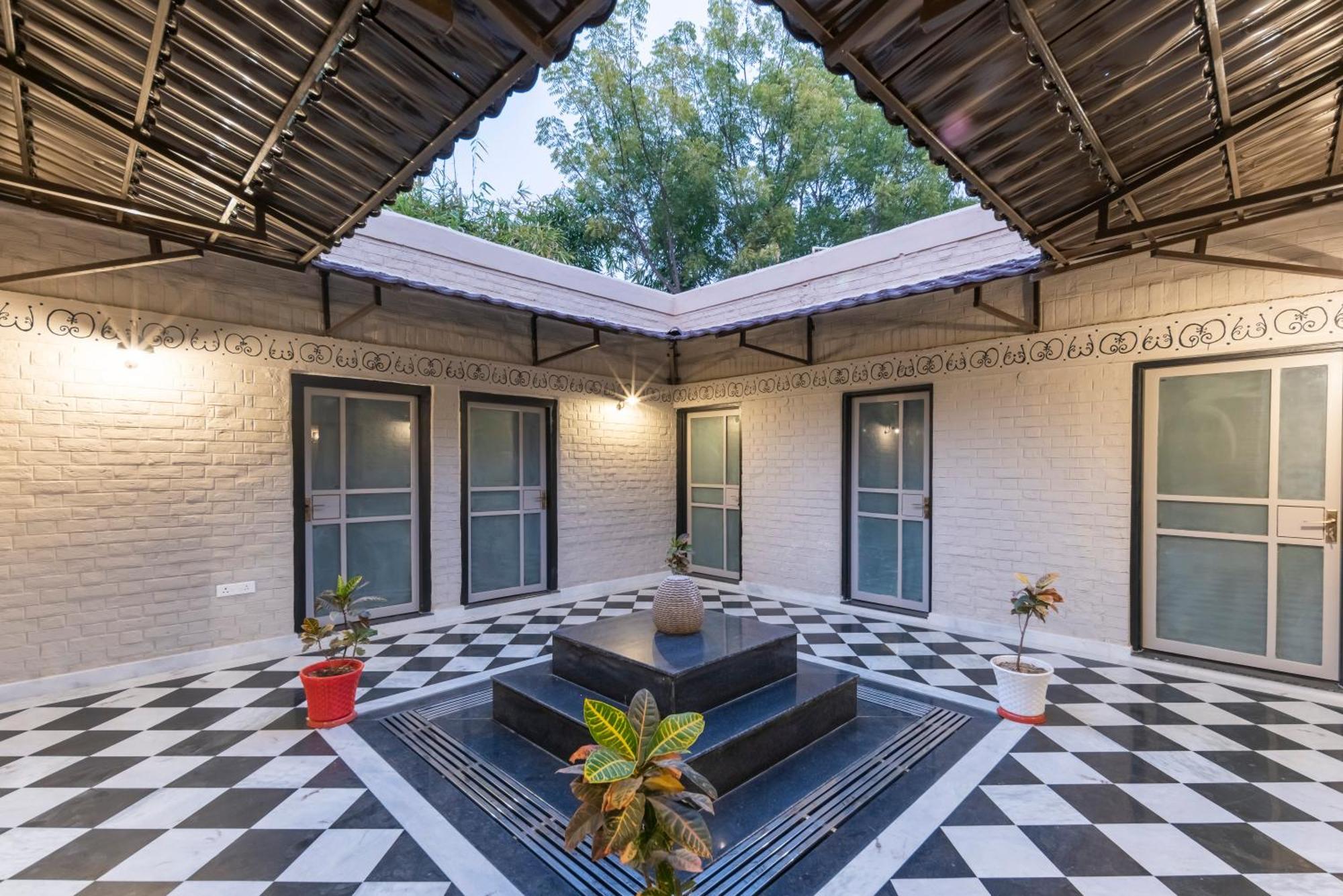 Vanaashrya Resort And Spa Sariska Tehla Buitenkant foto