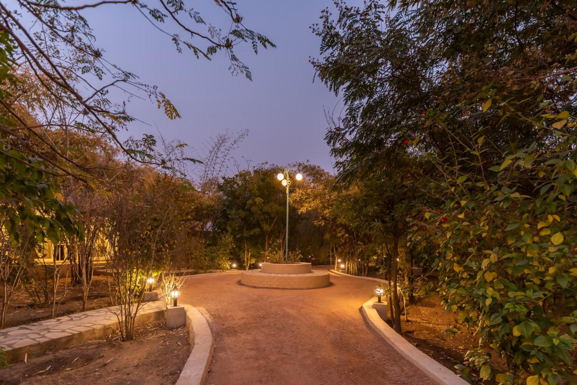 Vanaashrya Resort And Spa Sariska Tehla Buitenkant foto