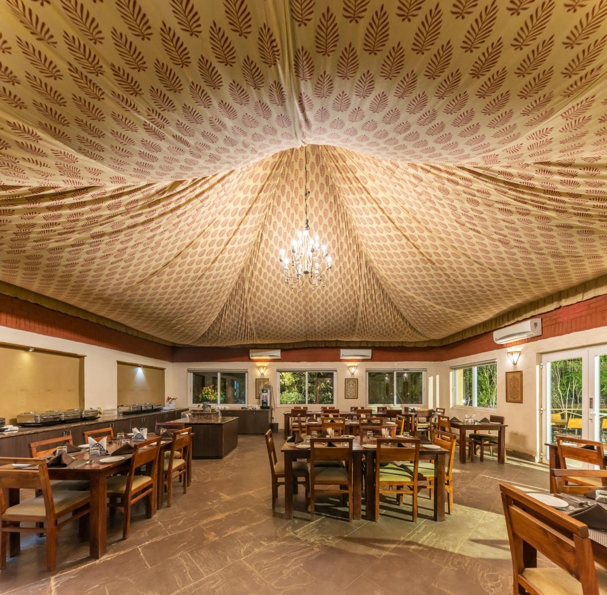 Vanaashrya Resort And Spa Sariska Tehla Buitenkant foto